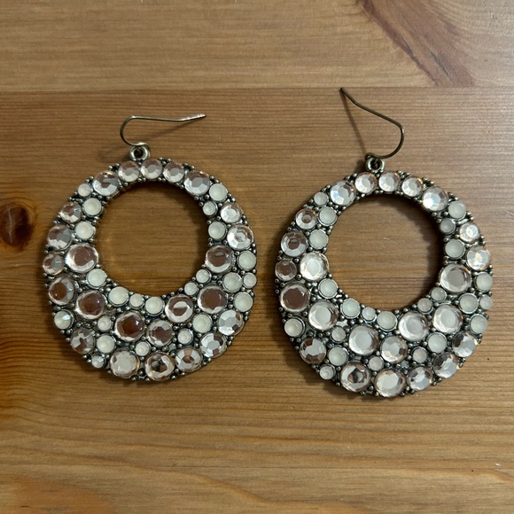 Rhinestone earrings in peach color - Picture 1 of 1